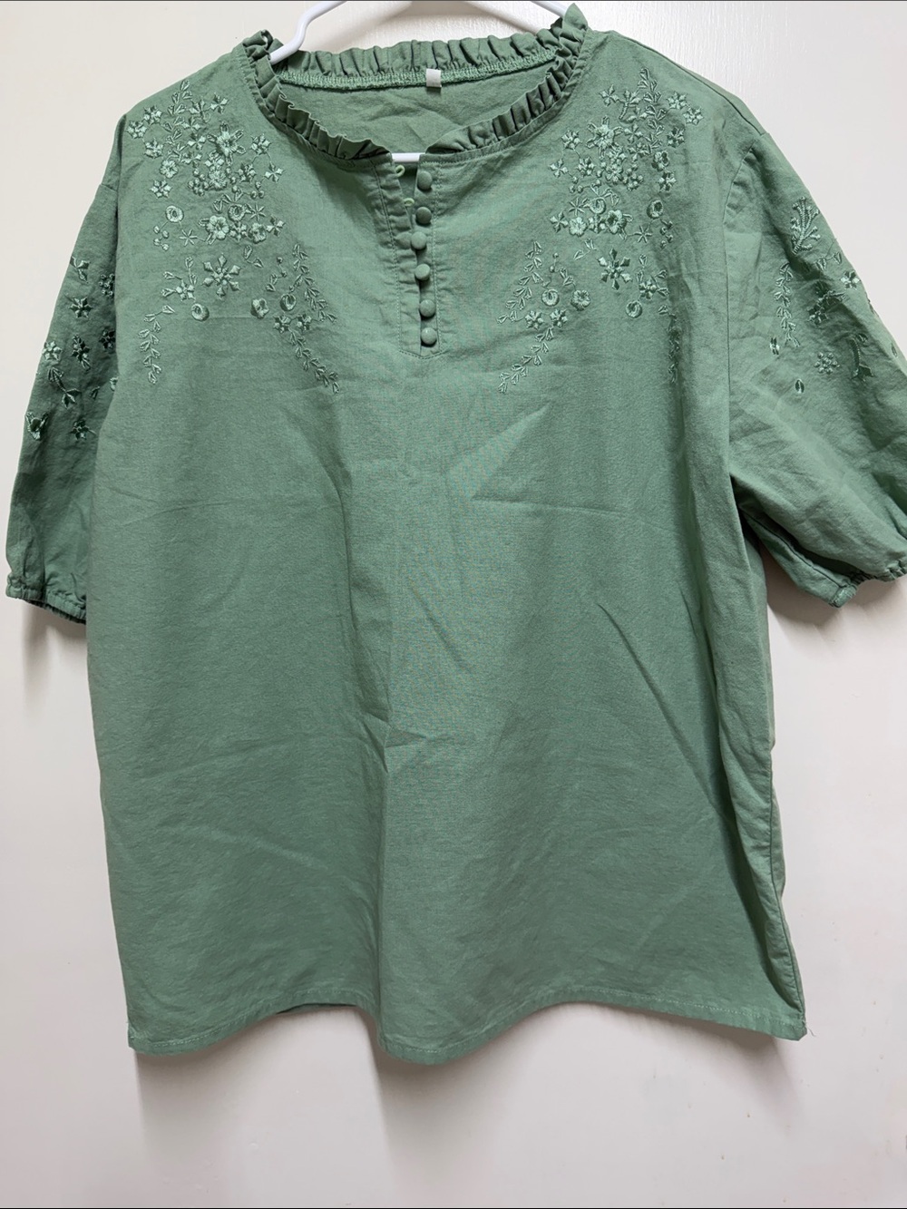 Embroidered Short-Sleeve Shirt - Sage Green